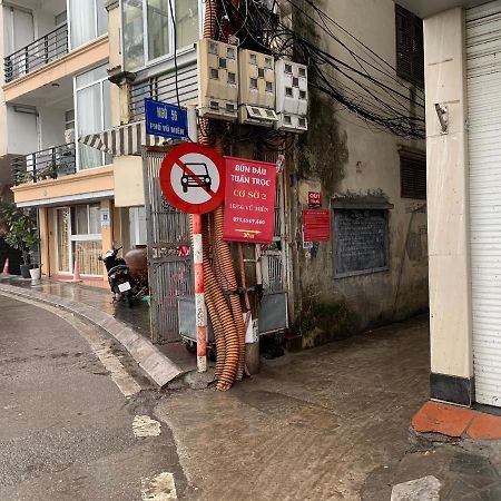 Can Ho Day Du Tien Nghi Tai Vu Mien Tay Ho Hanoi Bagian luar foto